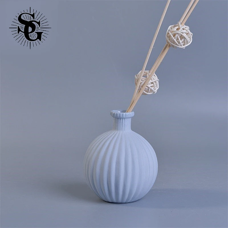 Sunny 240ml 165g  white decorative ceramic diffuser bottle smooth appearance