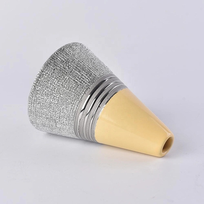 Luxury oil essential reed diffuser ceramic bottles supplier