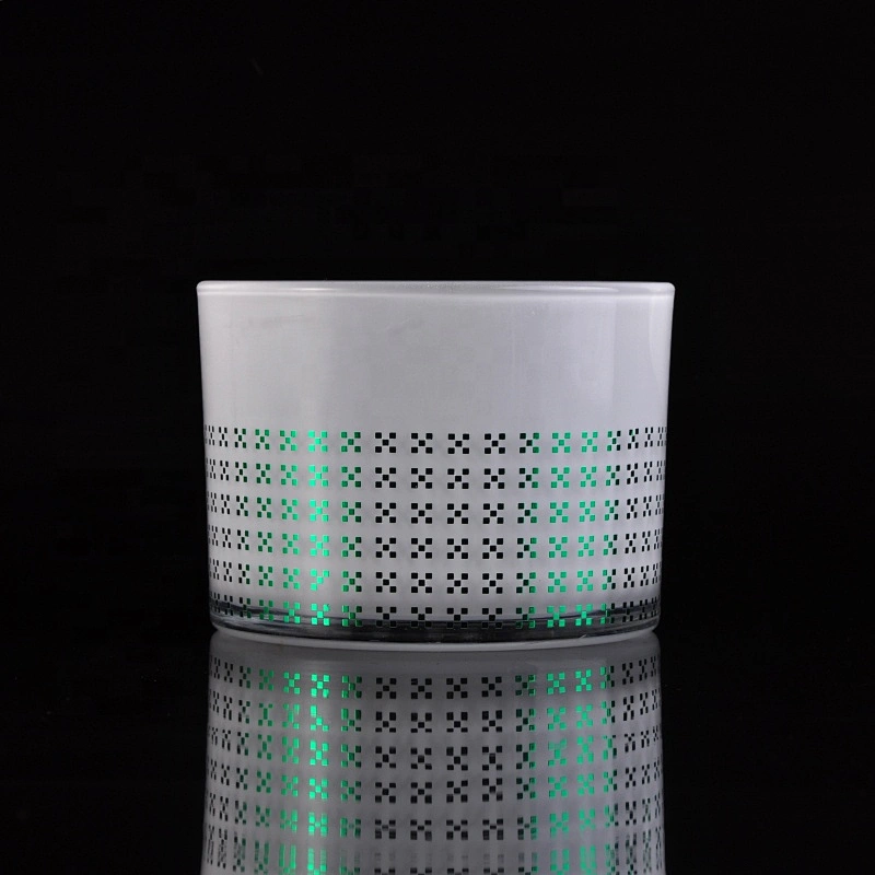 Wholesales custom home decoration white glass candle holder