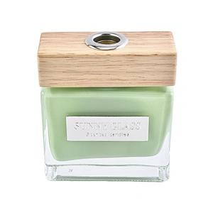 Wholesales luxury square scented colors glass diffuser bottles with wood cap