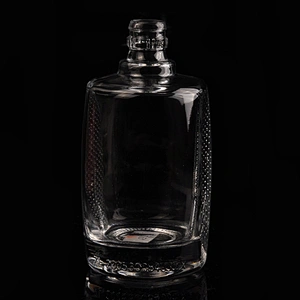 Whisky glass bottle with crystal glass