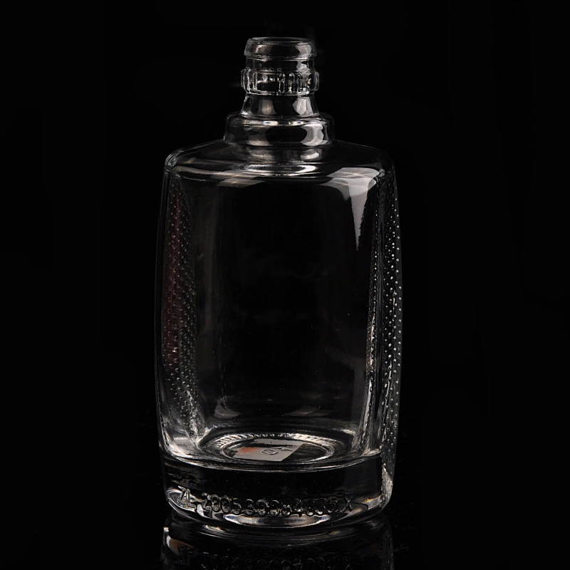 Whisky glass bottle with crystal glass