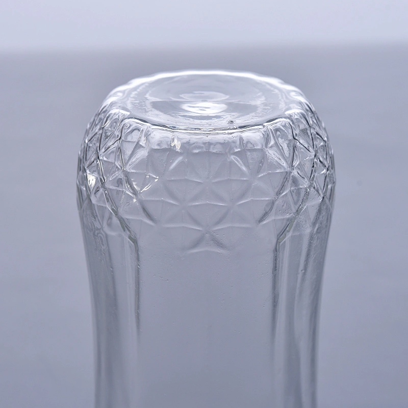 Clear double wall glass with diamond design