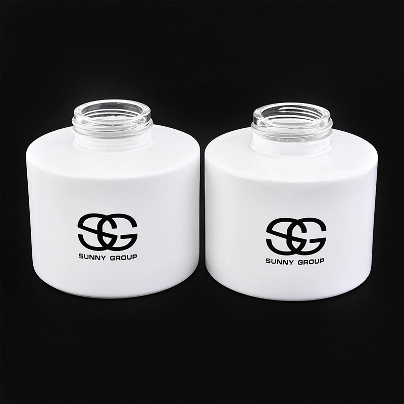 Wholesales matte white glass diffuser bottle perfume bottles
