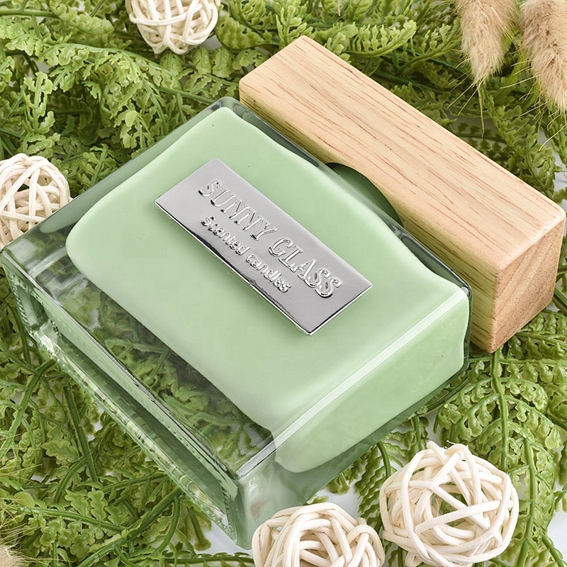 Wholesales luxury square scented colors glass diffuser bottles with wood cap