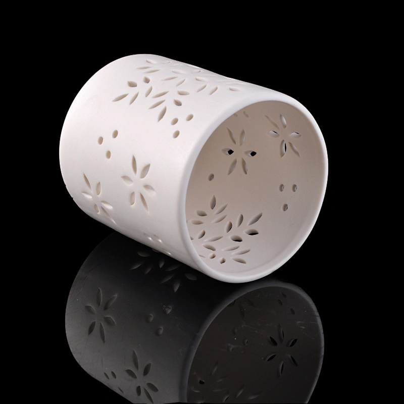 Hollow out ceramic candle vessel,white snowflake patterned ceramic candle holder