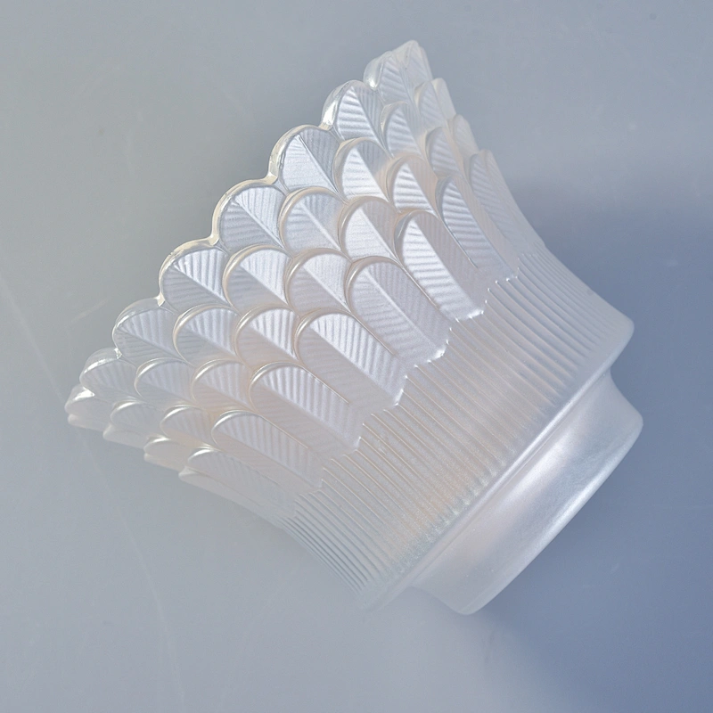 Hot sales tealight white feather luxury glass candle holder