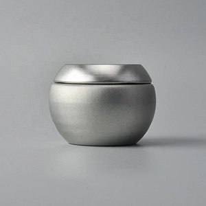 Vintage silver Metal Candle tin Container with lid for home Decoration in bulk