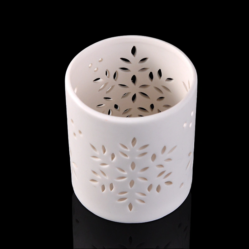 Hollow out ceramic candle vessel,white snowflake patterned ceramic candle holder