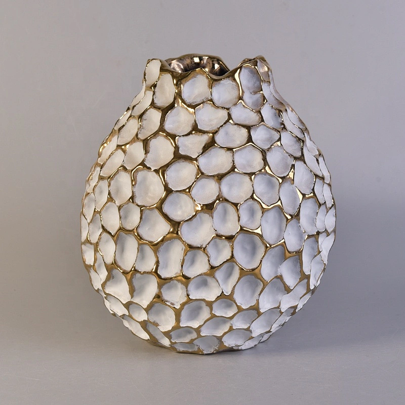 OEM Electroplating pineapple candle jar scented glass candle holder wedding decoration supplier