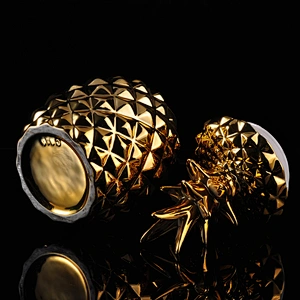ceramic gold pineapple candle jar with lid