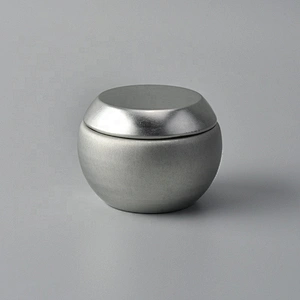 Vintage silver Metal Candle tin Container with lid for home Decoration in bulk
