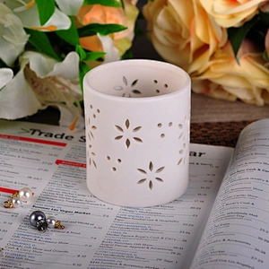 Hollow out ceramic candle vessel,white snowflake patterned ceramic candle holder