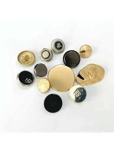 Meatl coat button