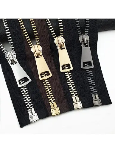 Metal zipper