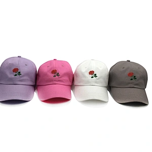 Fashion Comfortable baseball cap with embroidered custom logo