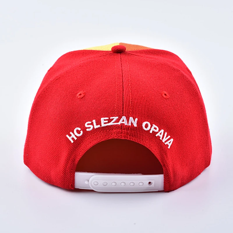 Flat Brim Red Snapback Hat with Custom Embroidery Logo Casquette