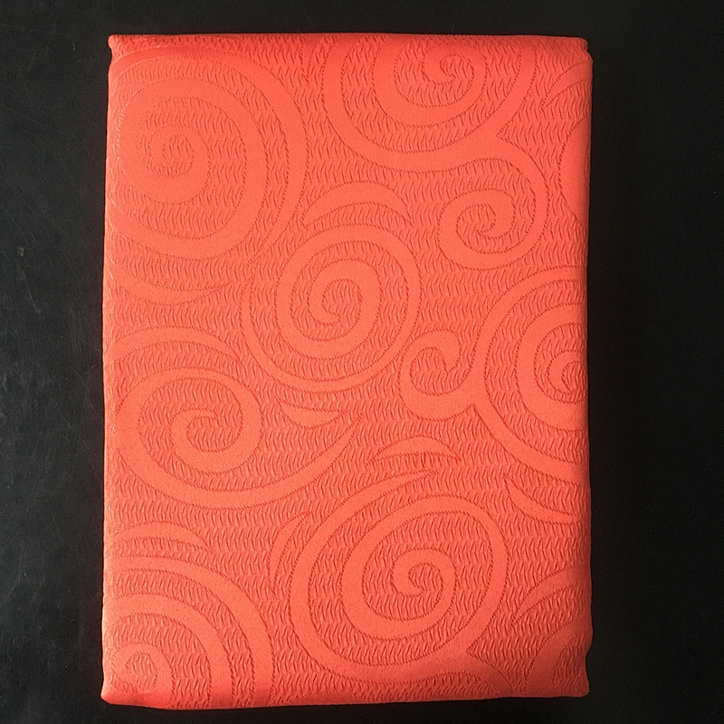 New arrival hometextile custom logo classic dining table cloth