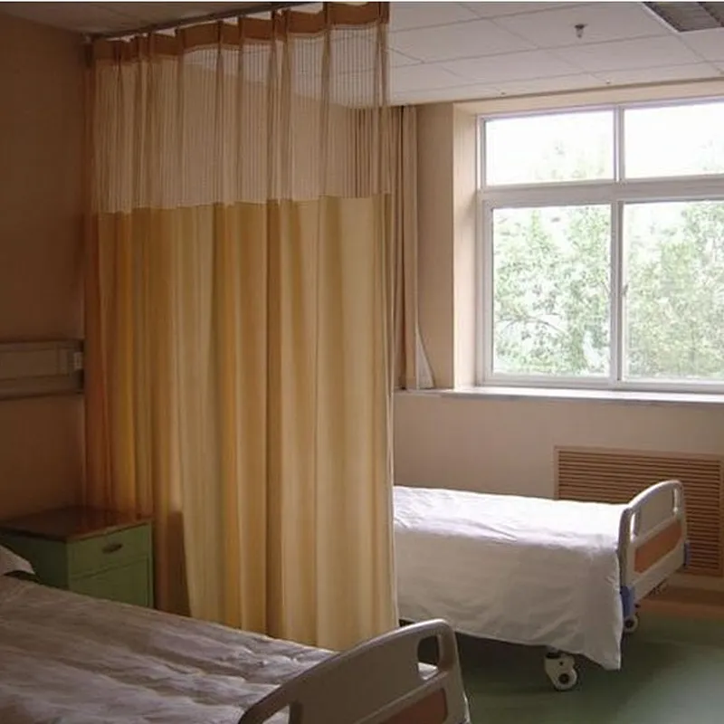 Flame Retardant Hospital Curtains Fabric With Mesh In Emergency Room