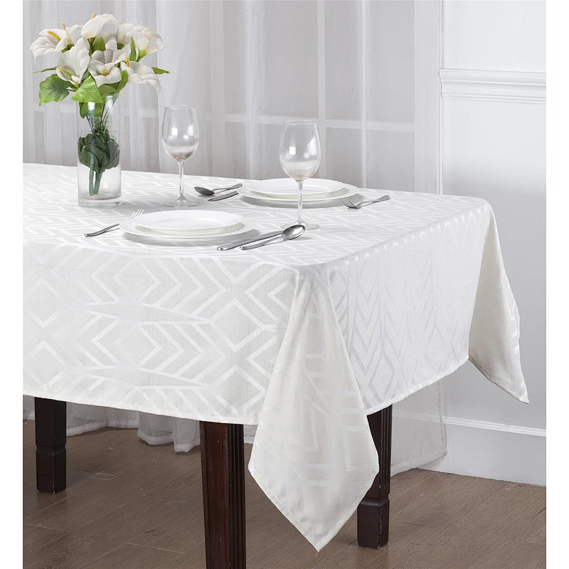 Home Used Wholesale polyester fabric rectangle table cloth with Modern Design