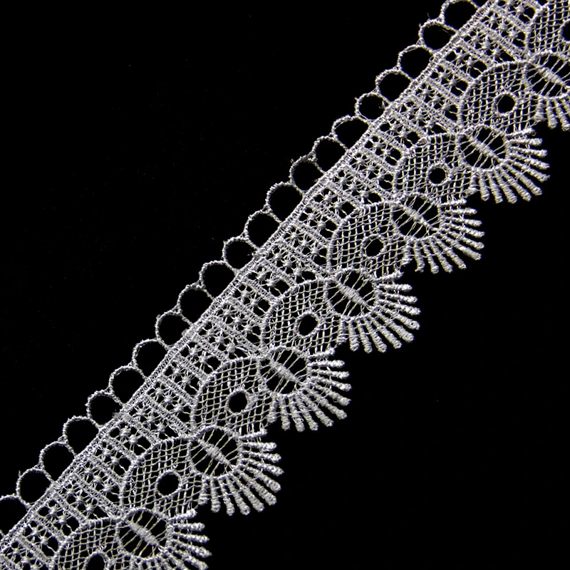 4.5cm Chemical Embroidery Polyester Lace for Cloth Decoration