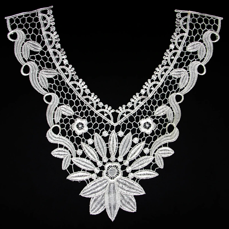 17cm Assorted Beautiful Leafs Pattern Polyester Collar Lace