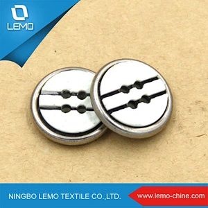 lemo Thick Cream Pearlized Plastic Buttons 8mm