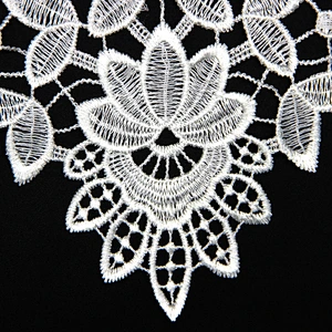17.5cm Vigorous Flower Patterns with Decoration Polyester Collar Lace