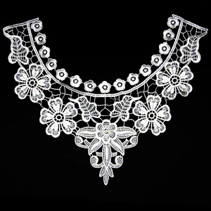 Assorted Gentle Flowers Pattern 18cm Collar Polyester Lace