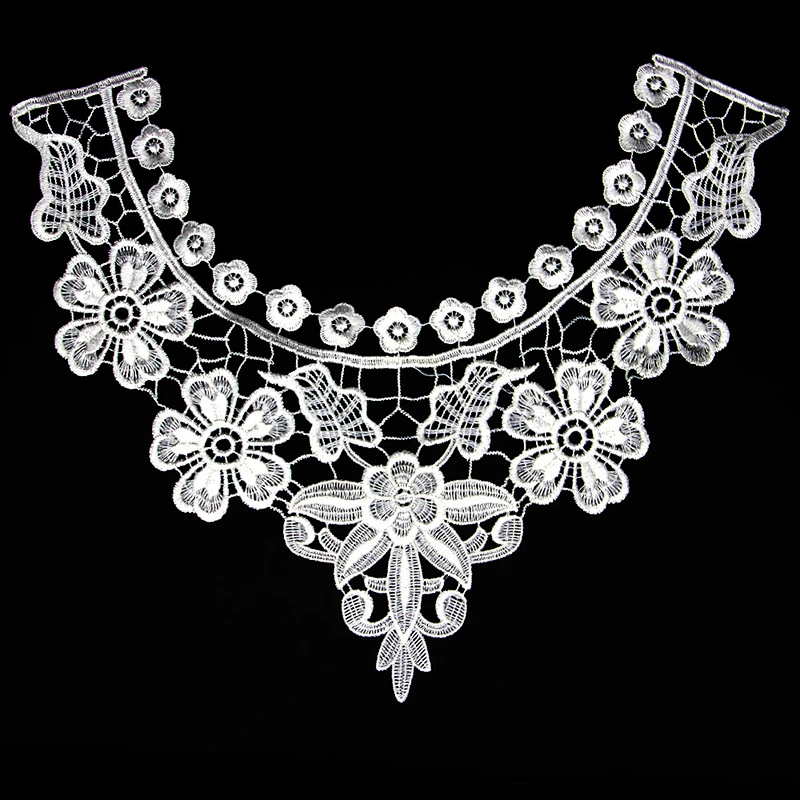 Assorted Gentle Flowers Pattern 18cm Collar Polyester Lace
