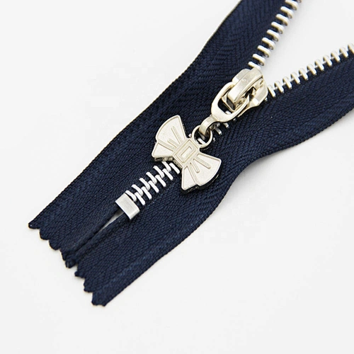 China Production Black 10cm Metal Zipper