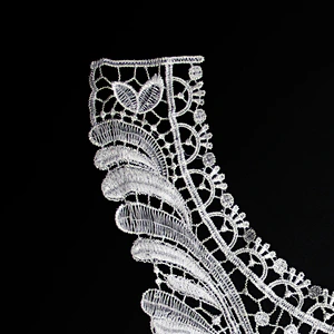 16cm Gentle V Shaped Assorted Leafs and Flowers Pattern Collar Lace