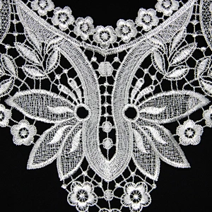 17.5cm Assorted Flowers Pattern Polyester Collar Lace