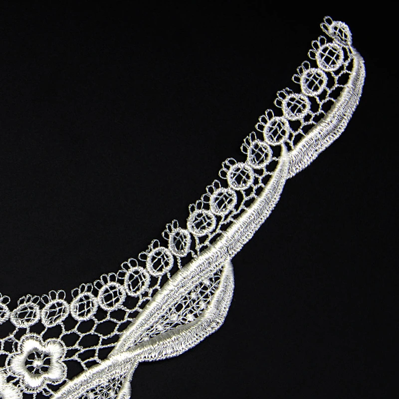 12.5cm Irregular Shape Sweet Flower Embroidery Collar Lace