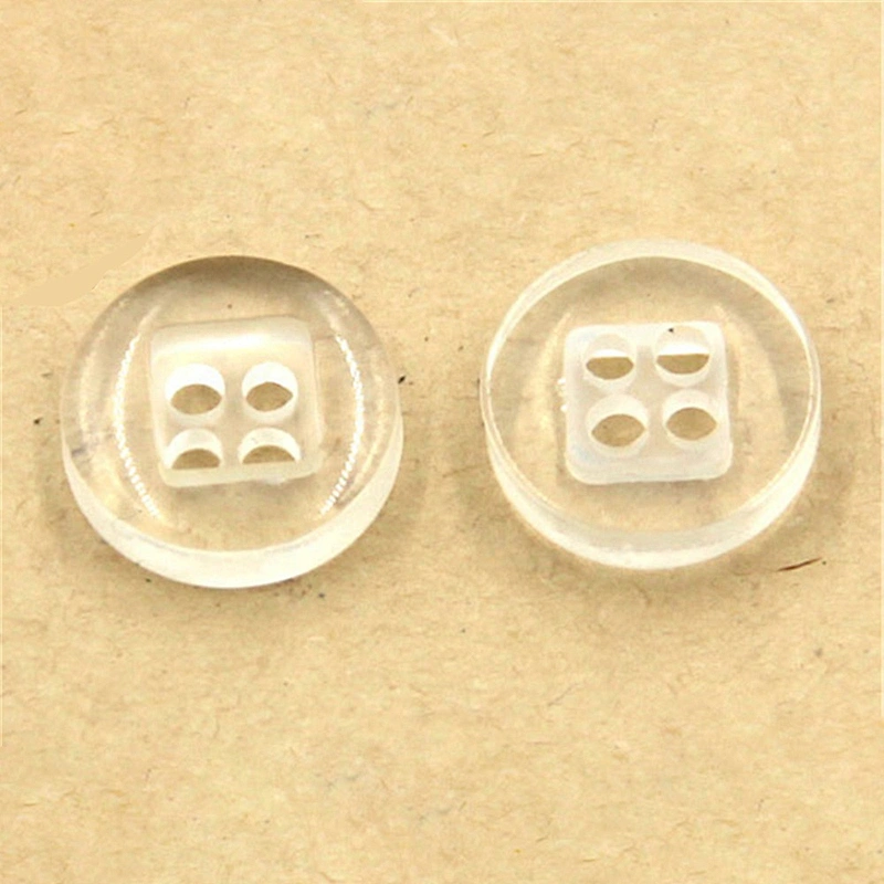 Different Sizes Of the Fancy Plastic Button