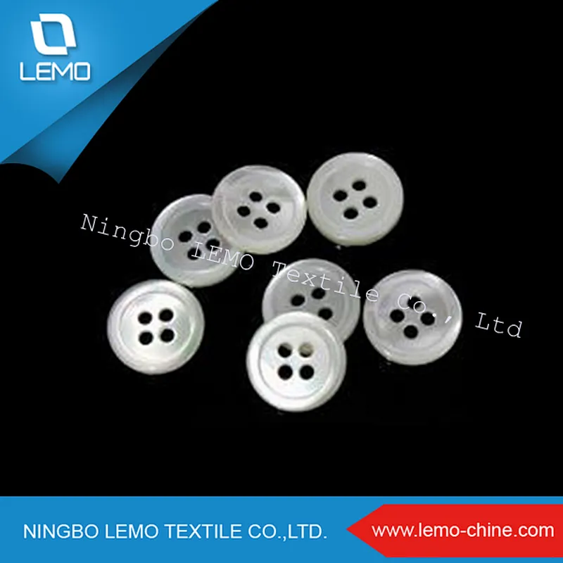 White Shell Shirt Buttons Supplier