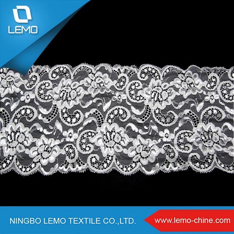 Latest African Dry Lace Styles With Famous Band