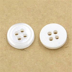 Factory Hot sales polyester resin shirt button