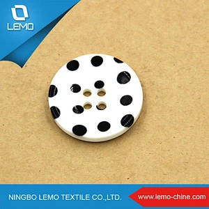 lemo Thick Cream Pearlized Plastic Buttons 8mm