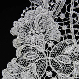 16cm Gentle V Shaped Assorted Leafs and Flowers Pattern Collar Lace
