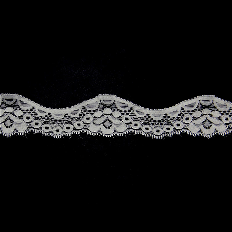 1.5cm White Stretch Floral Scallop Lace Trim