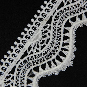 6cm Wave Shaped Vivid Decorative Pattern Milk Yarn Lace