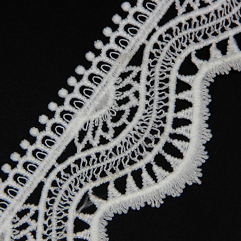 6cm Wave Shaped Vivid Decorative Pattern Milk Yarn Lace
