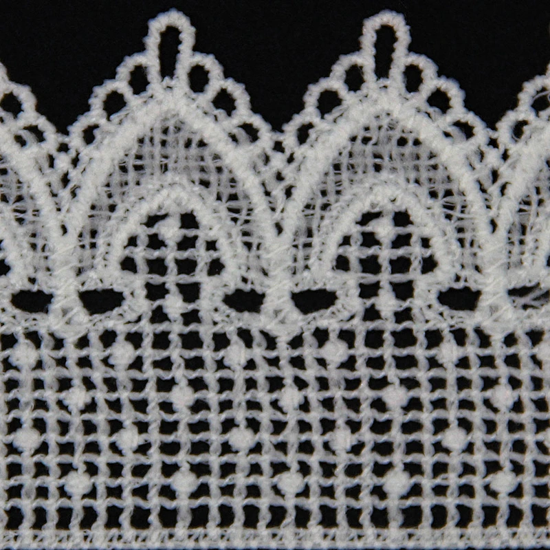 Gentle Floral shaped Vivid ornament 6cm Milk Yarn Lace