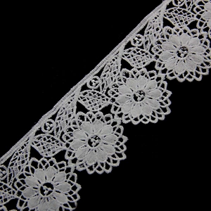 6.5cm Off-White Leaf Fringe Mesh Embroidery Chemical Lace