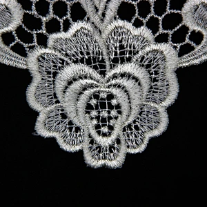12cm Embroidery V Shaped Sweet Flower Collar Lace