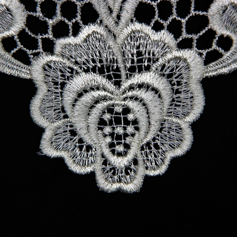 12cm Embroidery V Shaped Sweet Flower Collar Lace