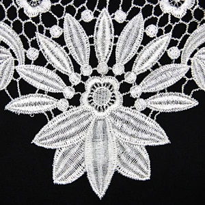 17cm Assorted Beautiful Leafs Pattern Polyester Collar Lace