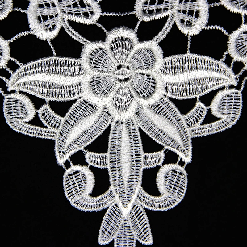 Assorted Gentle Flowers Pattern 18cm Collar Polyester Lace