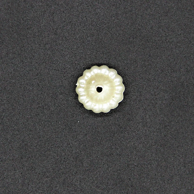 New Vivid 12mm Flower Pattern with one Hole White Plastic Beads